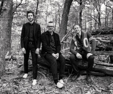 Interpol com novo tema “See Out Loud”