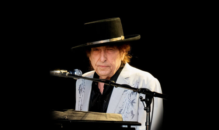 Mulher desiste de acusação por abuso sexual a Bob Dylan