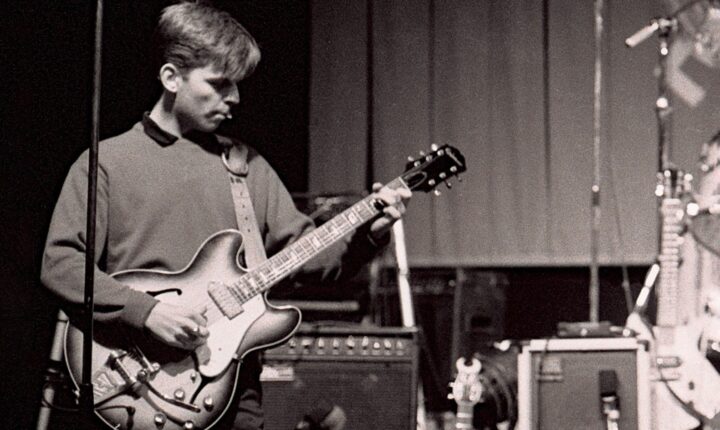 Morreu Andy Rourke dos The Smiths