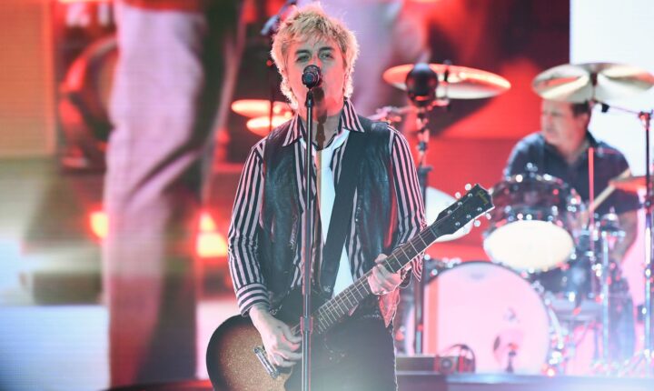Green Day revelam alinhamento de “Saviors”