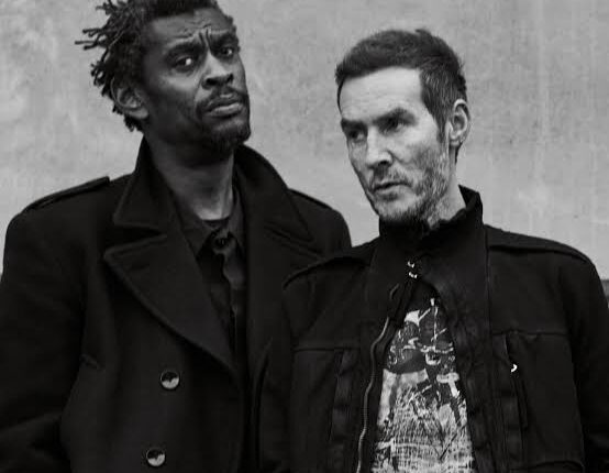 Massive Attack regressam aos palcos cinco anos depois com convidados