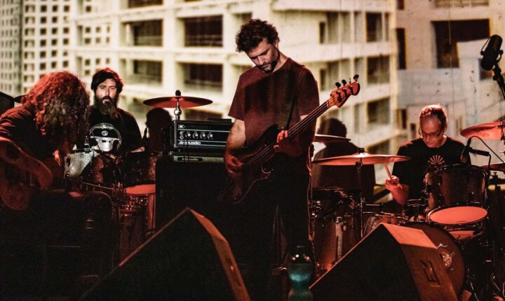 Godspeed You! Black Emperor com novo álbum