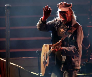 Neil Young anuncia novo álbum
