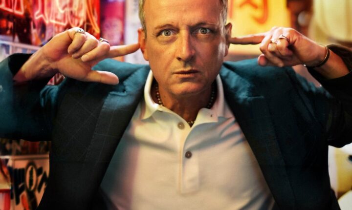 “Contrafação” é o terceiro álbum de Luta Livre