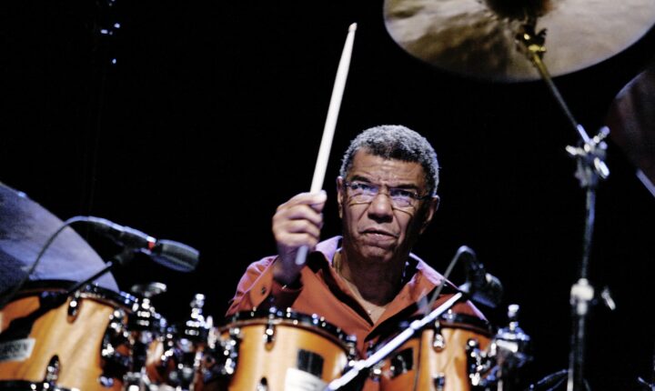 Morreu Jack DeJohnette