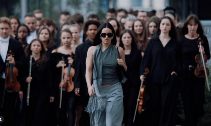 Rosalía lança single com parceria de Björk e Yves Tumor