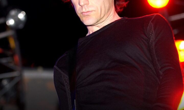 Morreu Perry Bamonte dos Cure