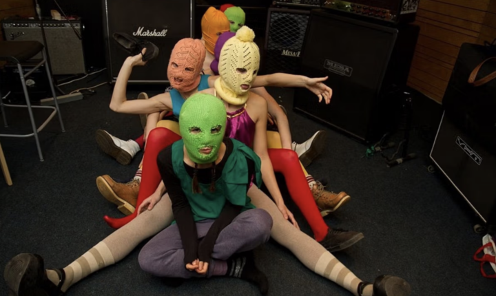 Banda punk Pussy Riot condenada pelo Estado russo