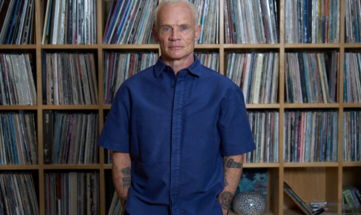 Novo álbum de Flea com Nick Cave e Thom Yorke como convidados