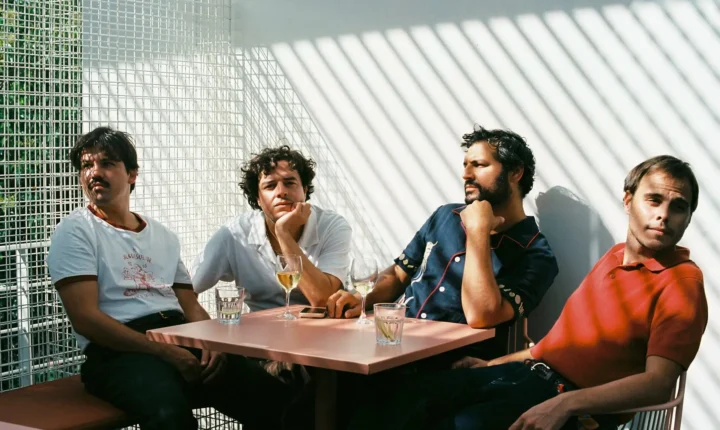 Capitão Fausto realizam digressão europeia em Março