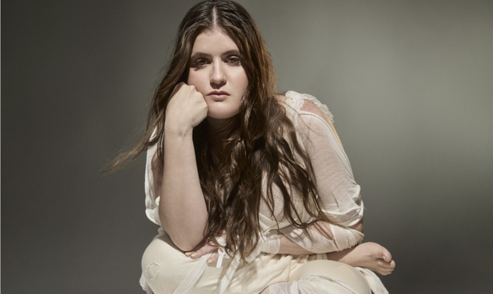 “Liga Dura” é o novo álbum de Rita Vian