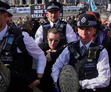 Vocalista dos Massive Attack detido durante protesto de apoio a organização pró-palestiniana