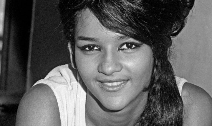 Morreu a última Ronette viva: Nedra Talley Ross