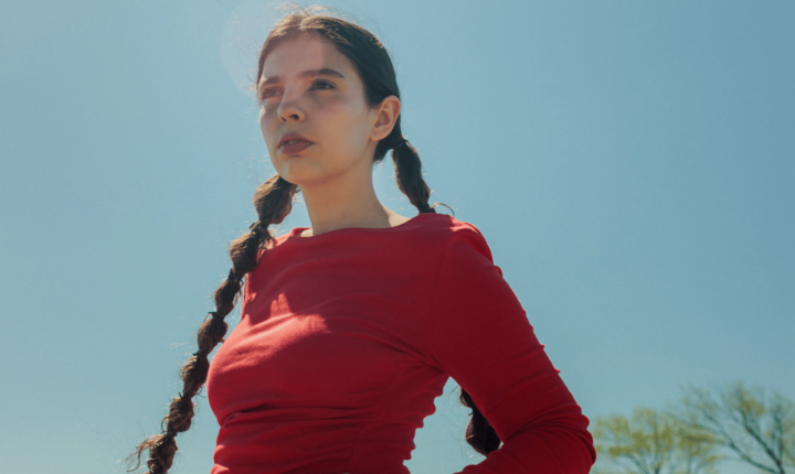 Ana Lua Caiano edita novo álbum “Devagar que a vida é curta”